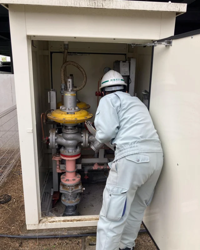 長府製作所より停電時にでも使えるガス給湯器登場！！ |